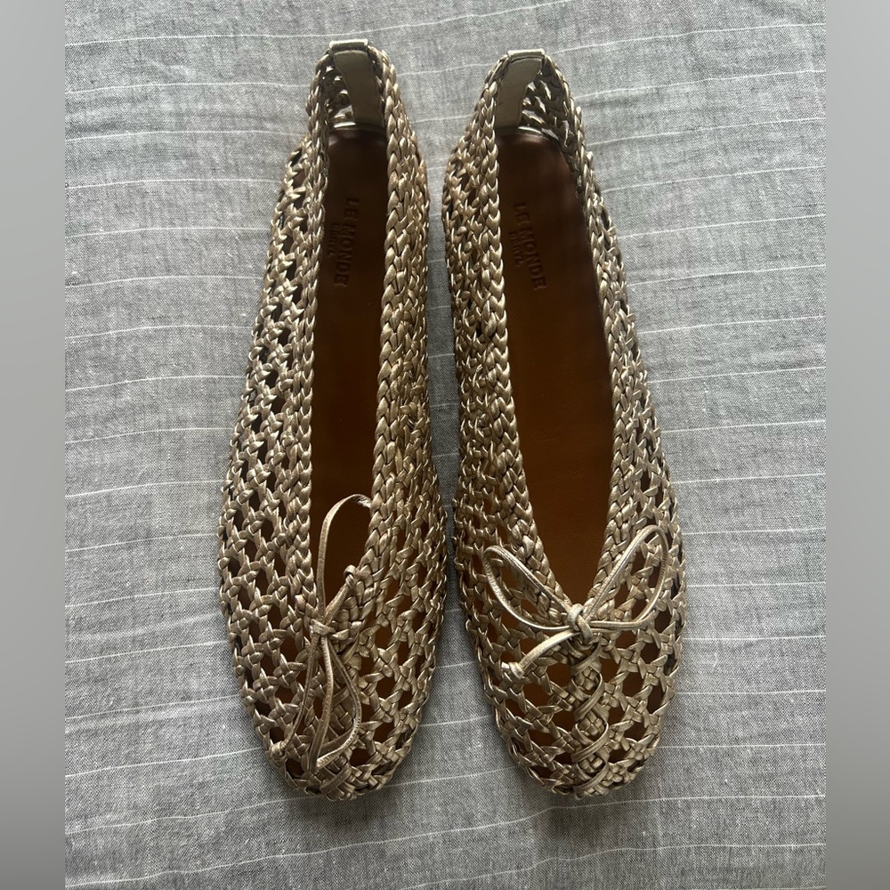 Le Monde Beryl Regency Flats Worn Once